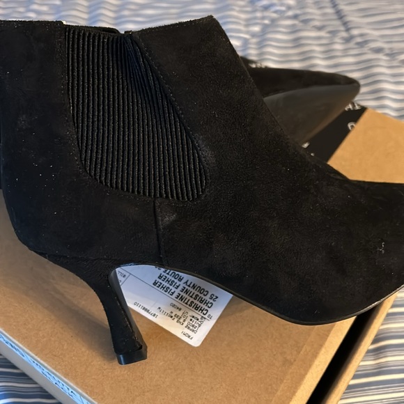 NWT Journey boots - Picture 7 of 8